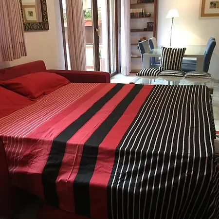 Un Vergel Al Pie De La Alhambra. Enjoy It Now!! Apartment Granada